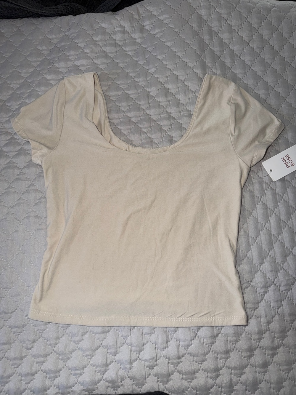 Pink Rose Cream Scoop Neck Short Sleeve Top NWT size M